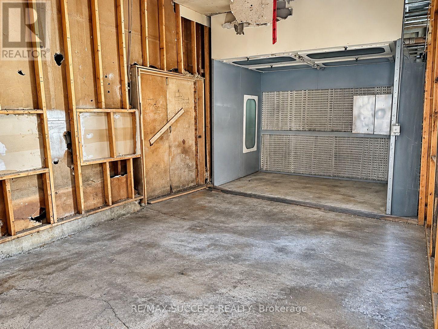 15 Webling Street Property Photo 9
