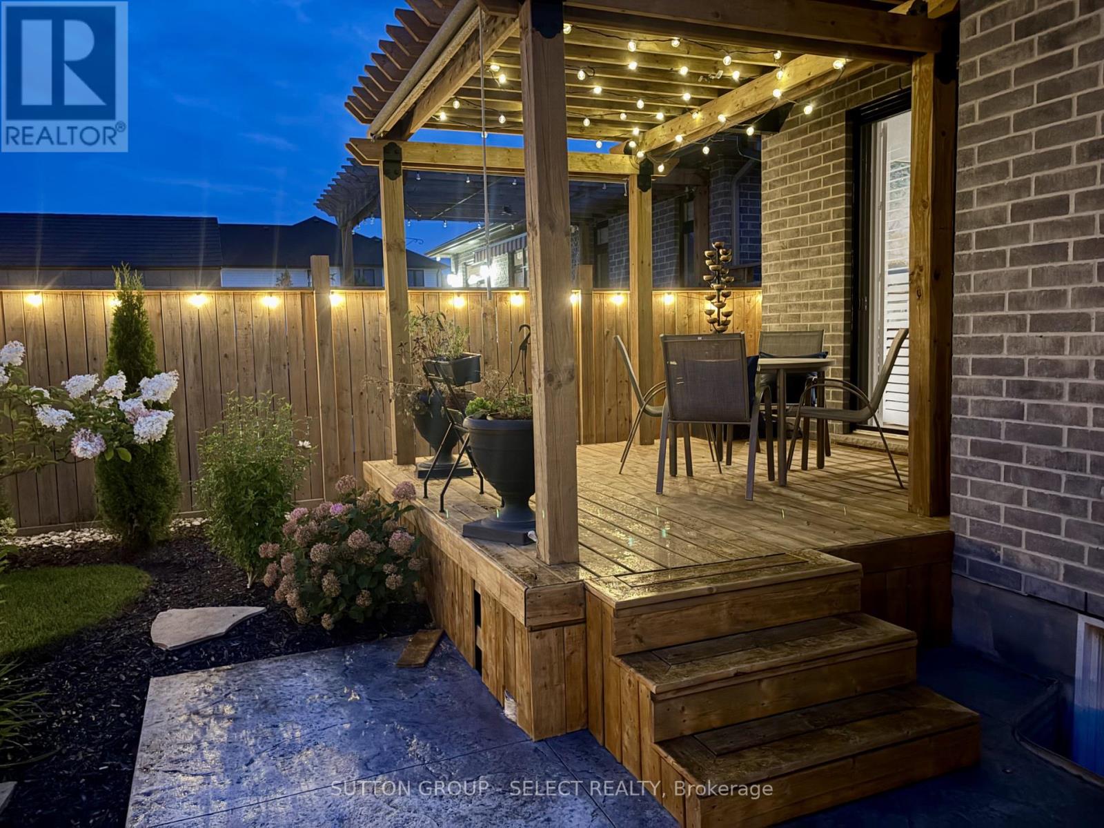38 Royal Dornoch Drive Property Photo 2