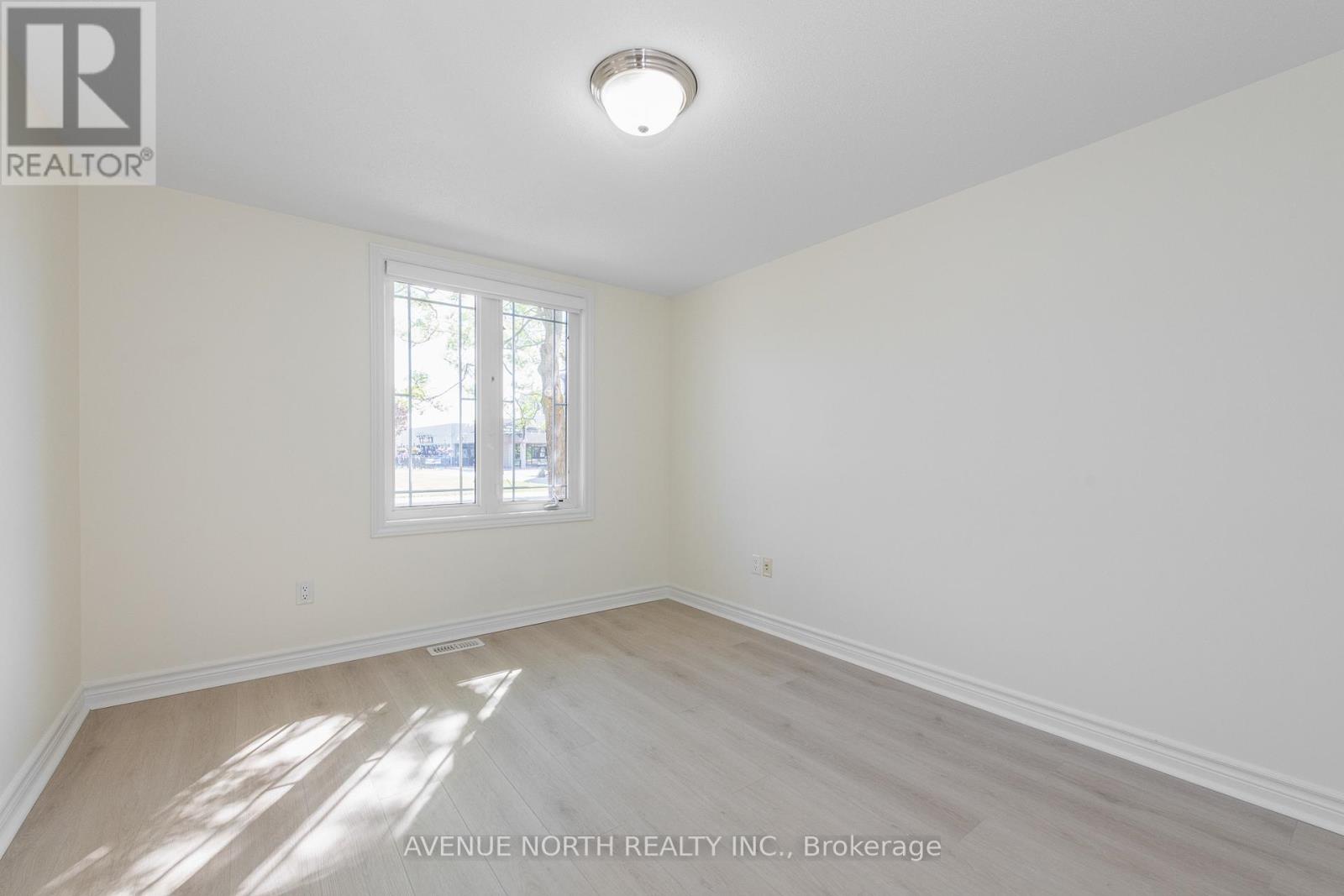 122b Centrepointe Drive Property Photo 10