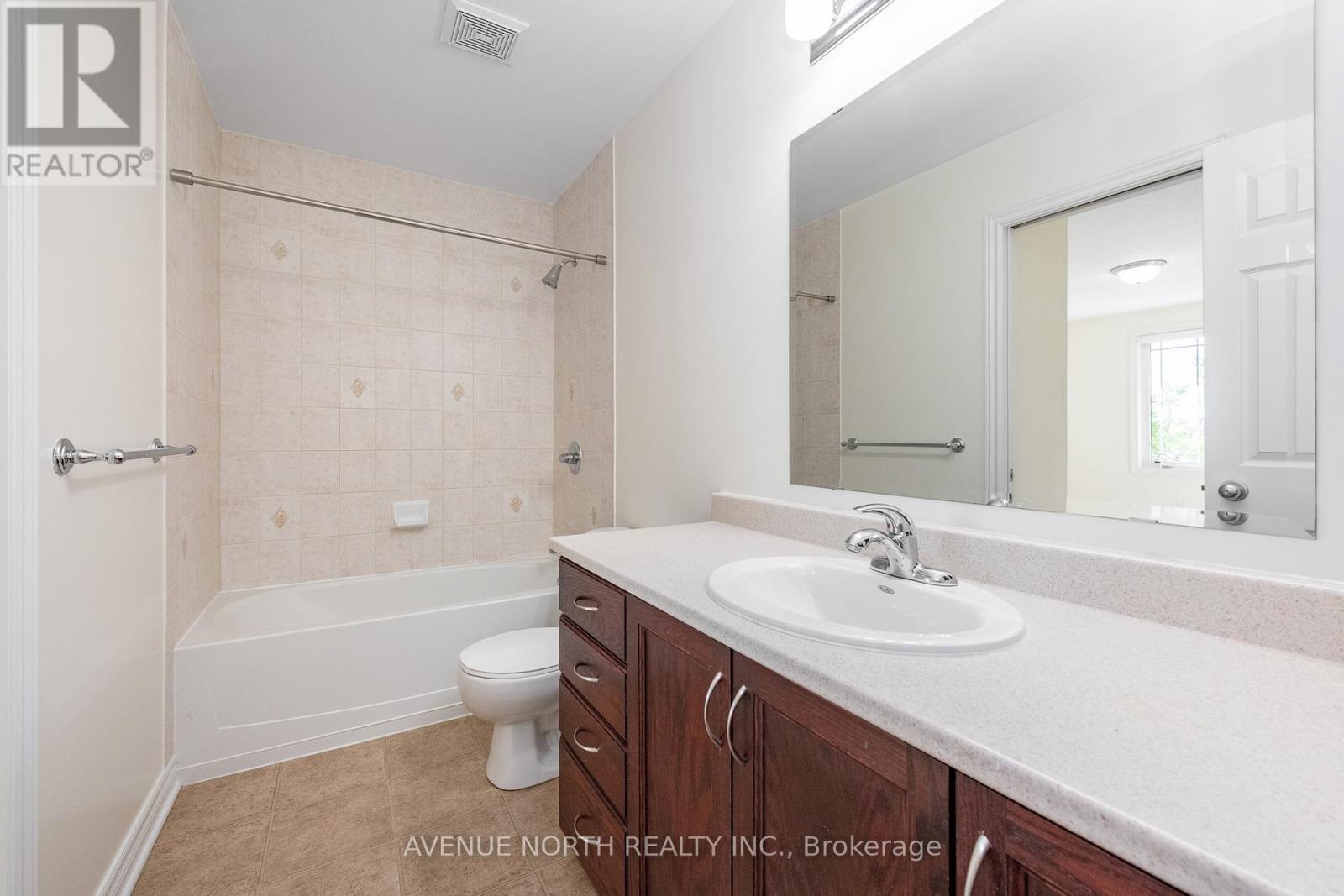 122b Centrepointe Drive Property Photo 38