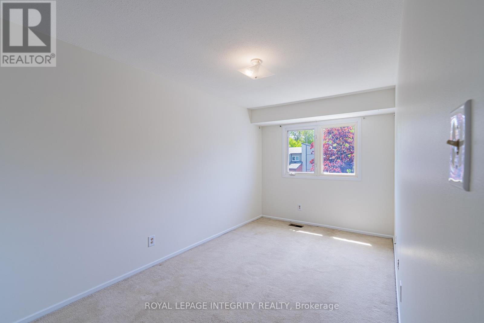 32c Benlea Drive Property Photo 17