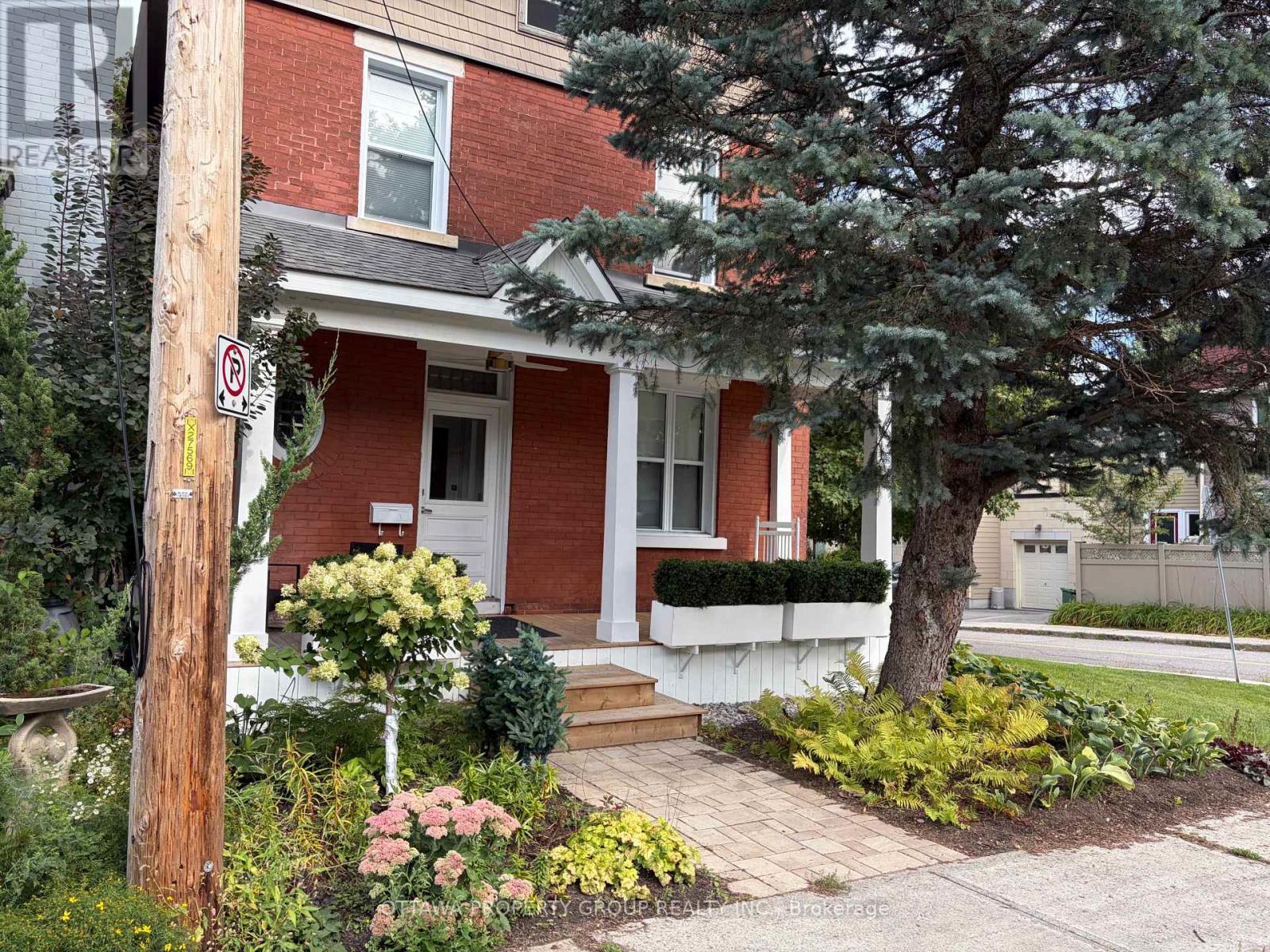 A - 149 CONCORD STREET Property Photo 1