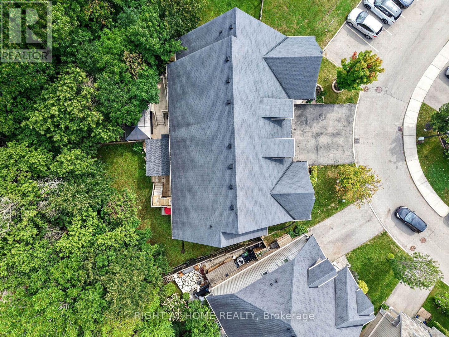 16 Rolling Lane Property Photo 4