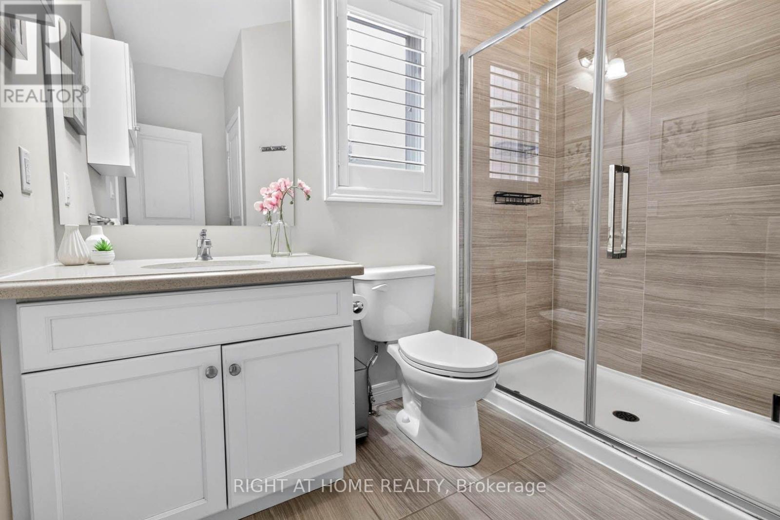 16 Rolling Lane Property Photo 20