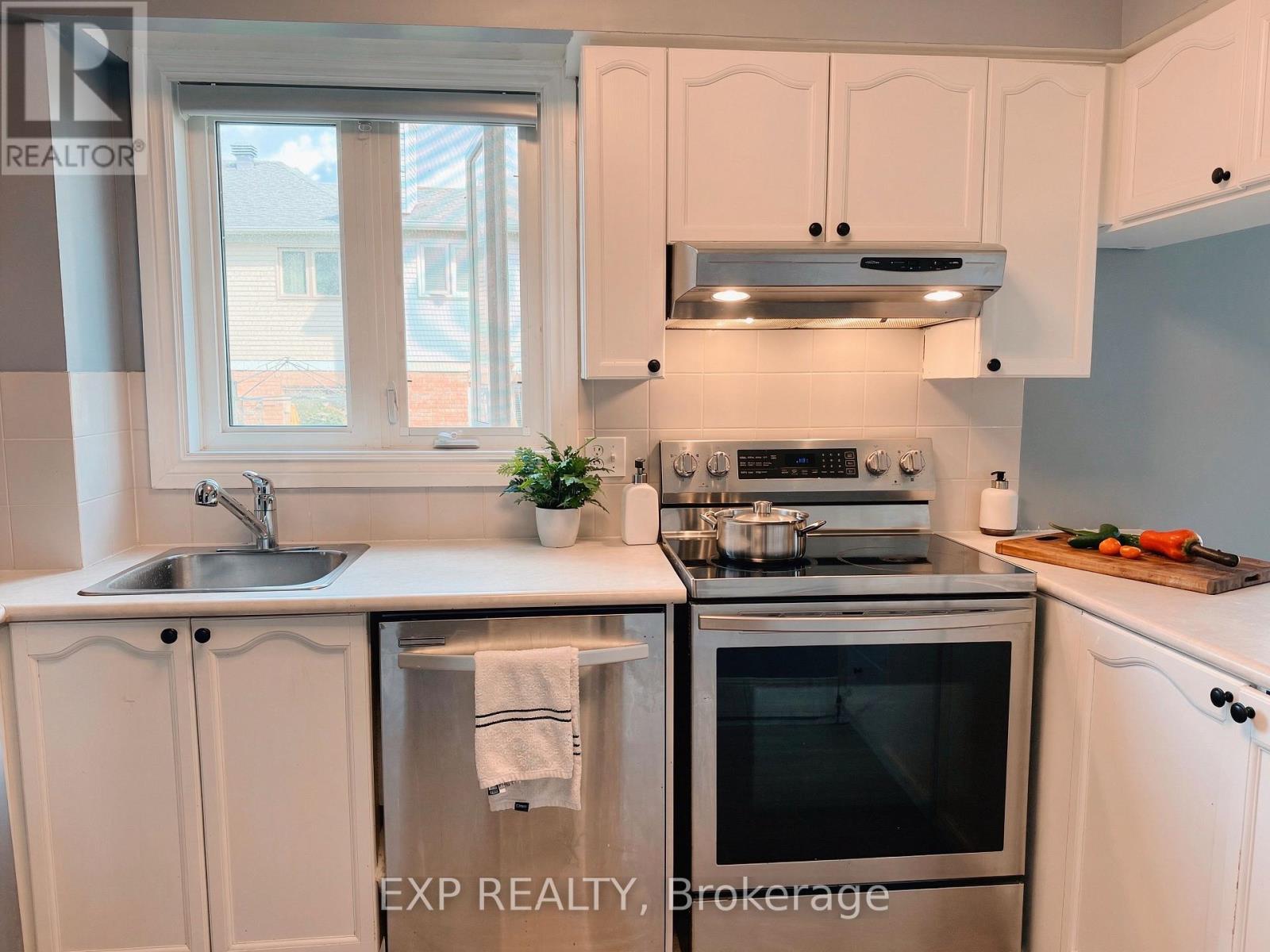 406 Briston Private Property Photo 11
