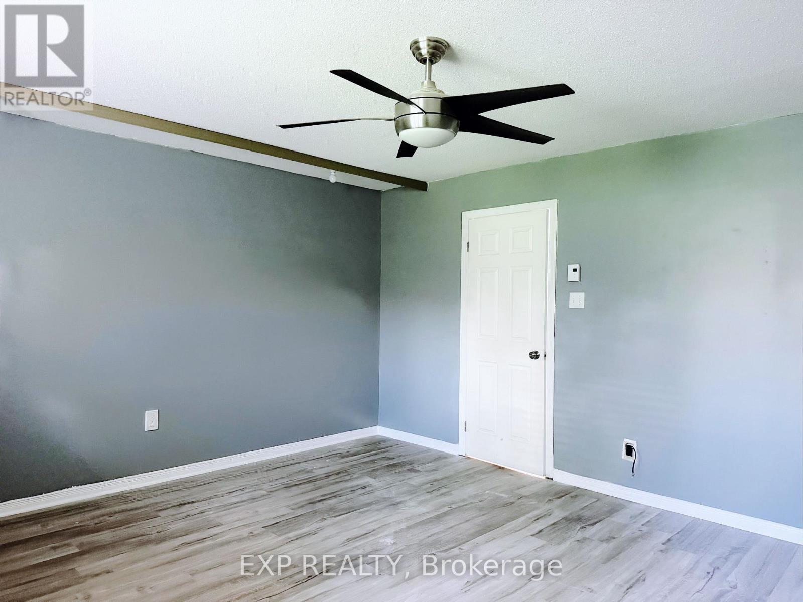 406 Briston Private Property Photo 16