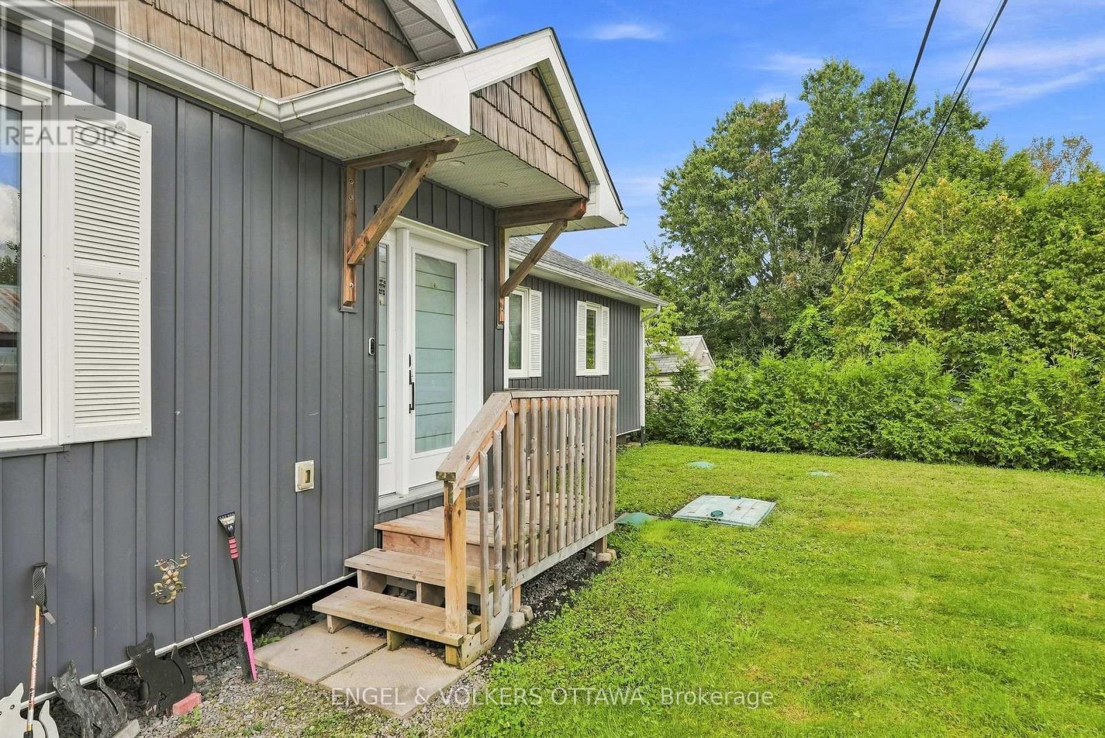 1760b River Road Property Photo 6