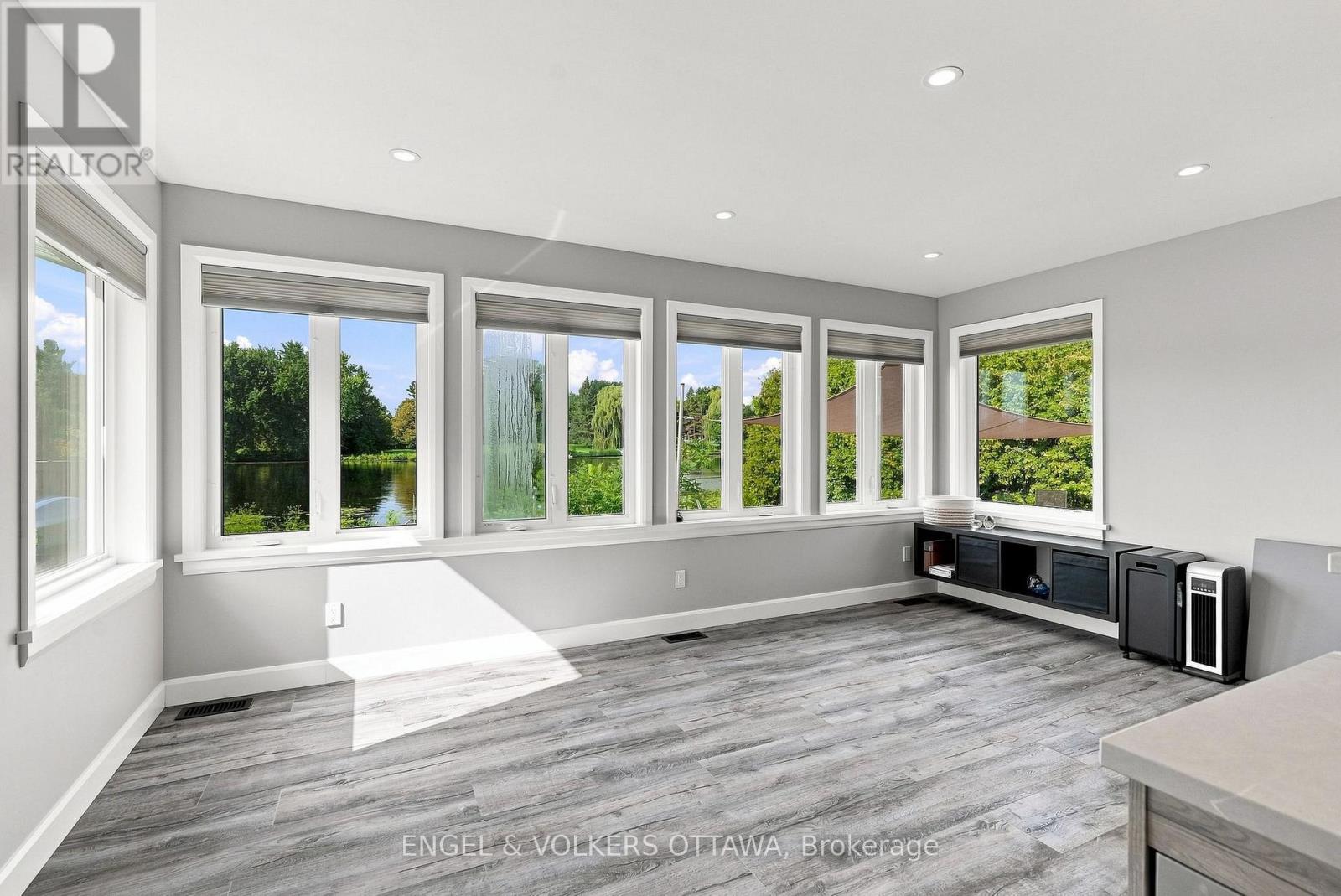 1760b River Road Property Photo 17