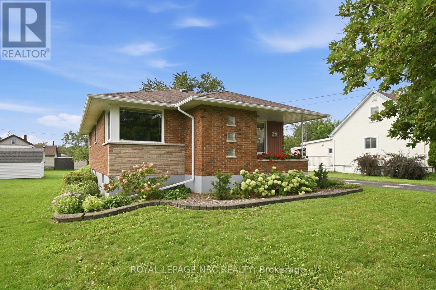 29 ERIE STREET Property Photo 1