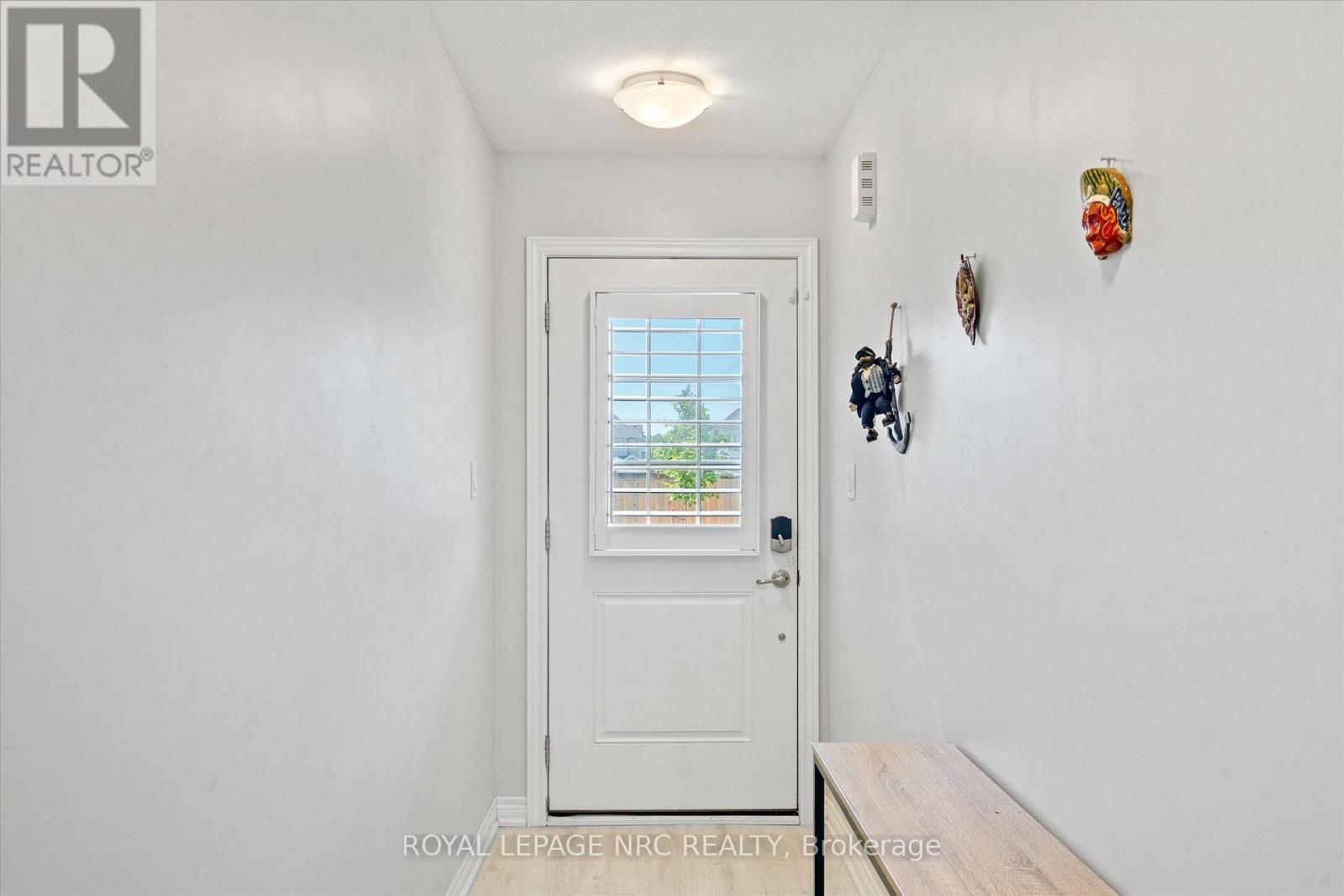 141 Acacia Road Property Photo 4
