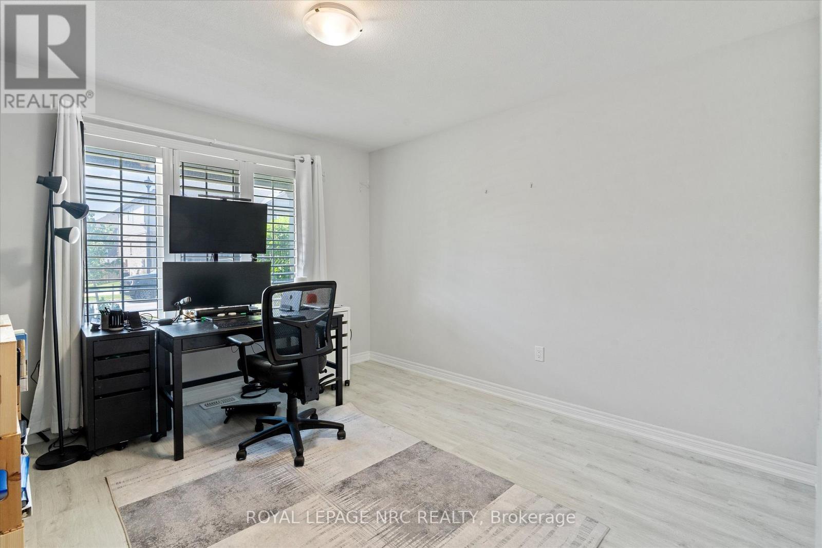 141 Acacia Road Property Photo 16