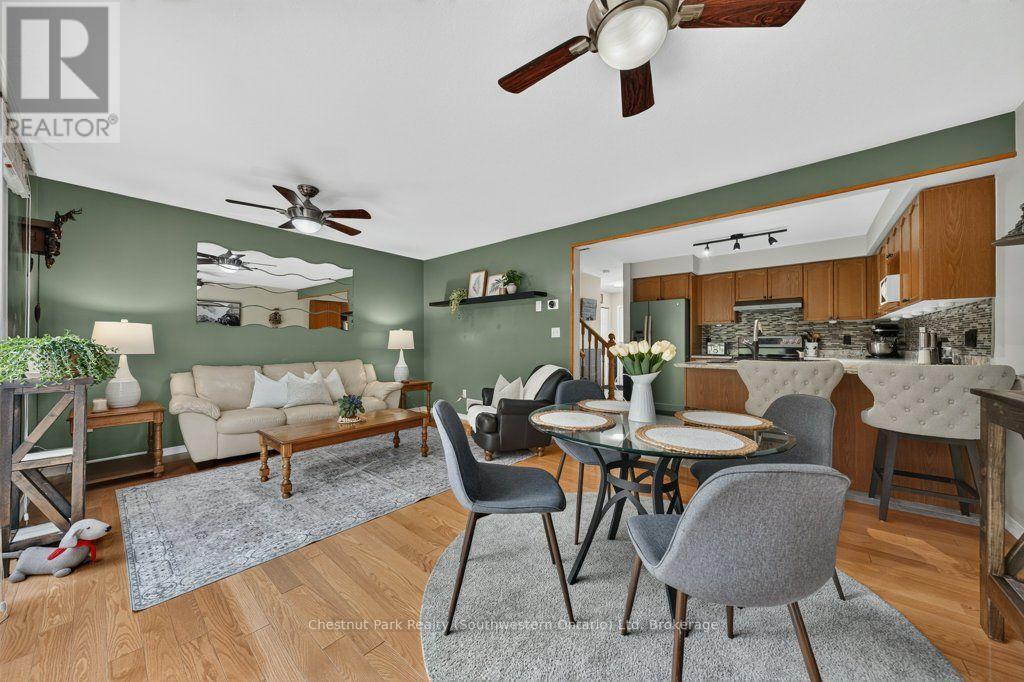 48 - 31 Schroder Crescent Property Photo 1