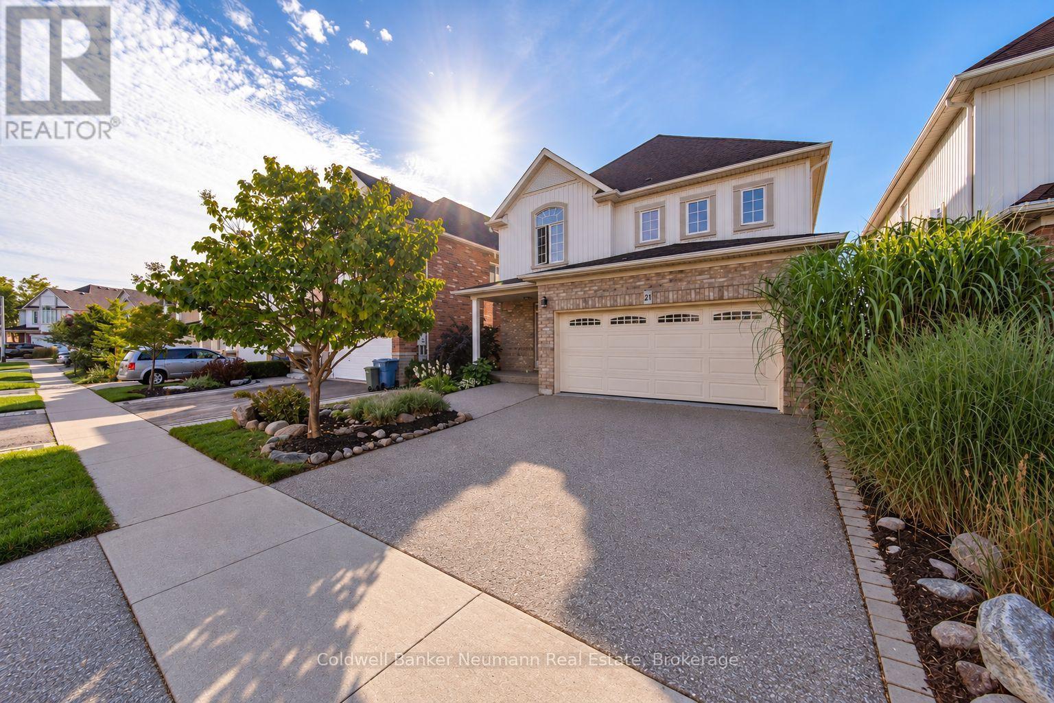 21 Trimble Crescent Property Photo 1