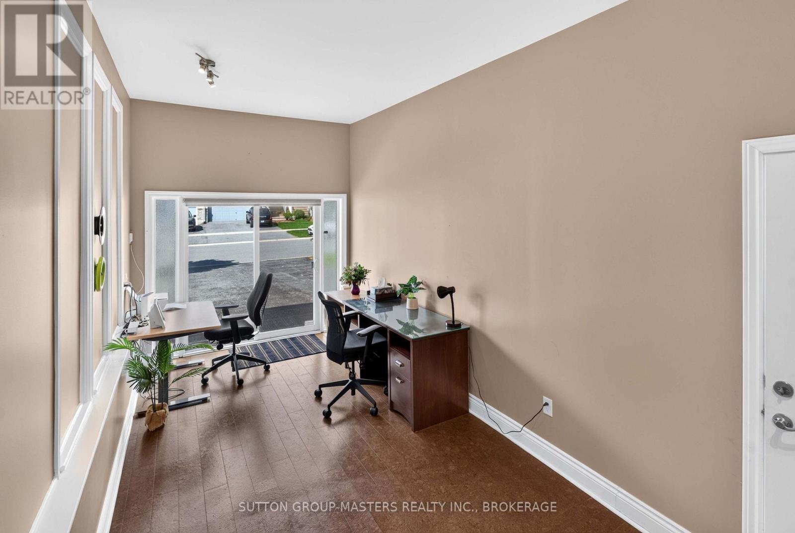 100 Britannia Crescent Property Photo 28