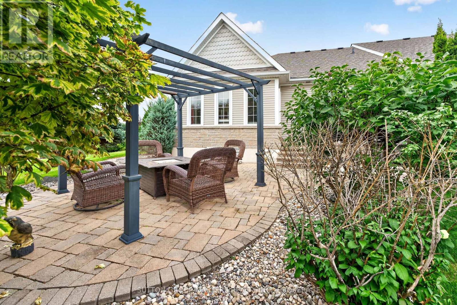 100 Britannia Crescent Property Photo 38