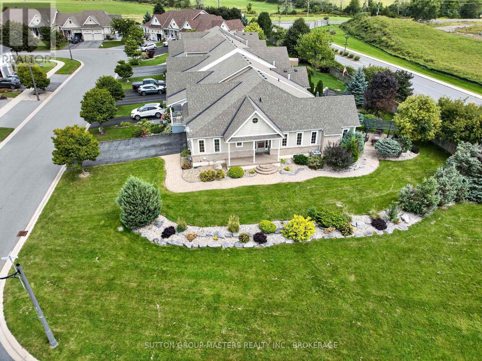 100 Britannia Crescent Property Photo 39