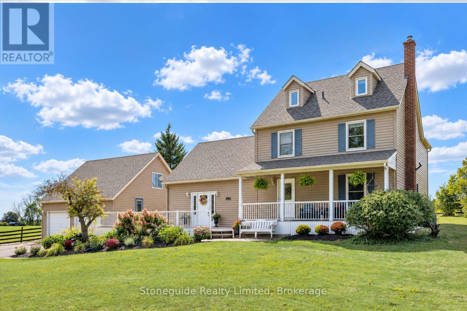 1611 Parkhill Road W Property Photo 1
