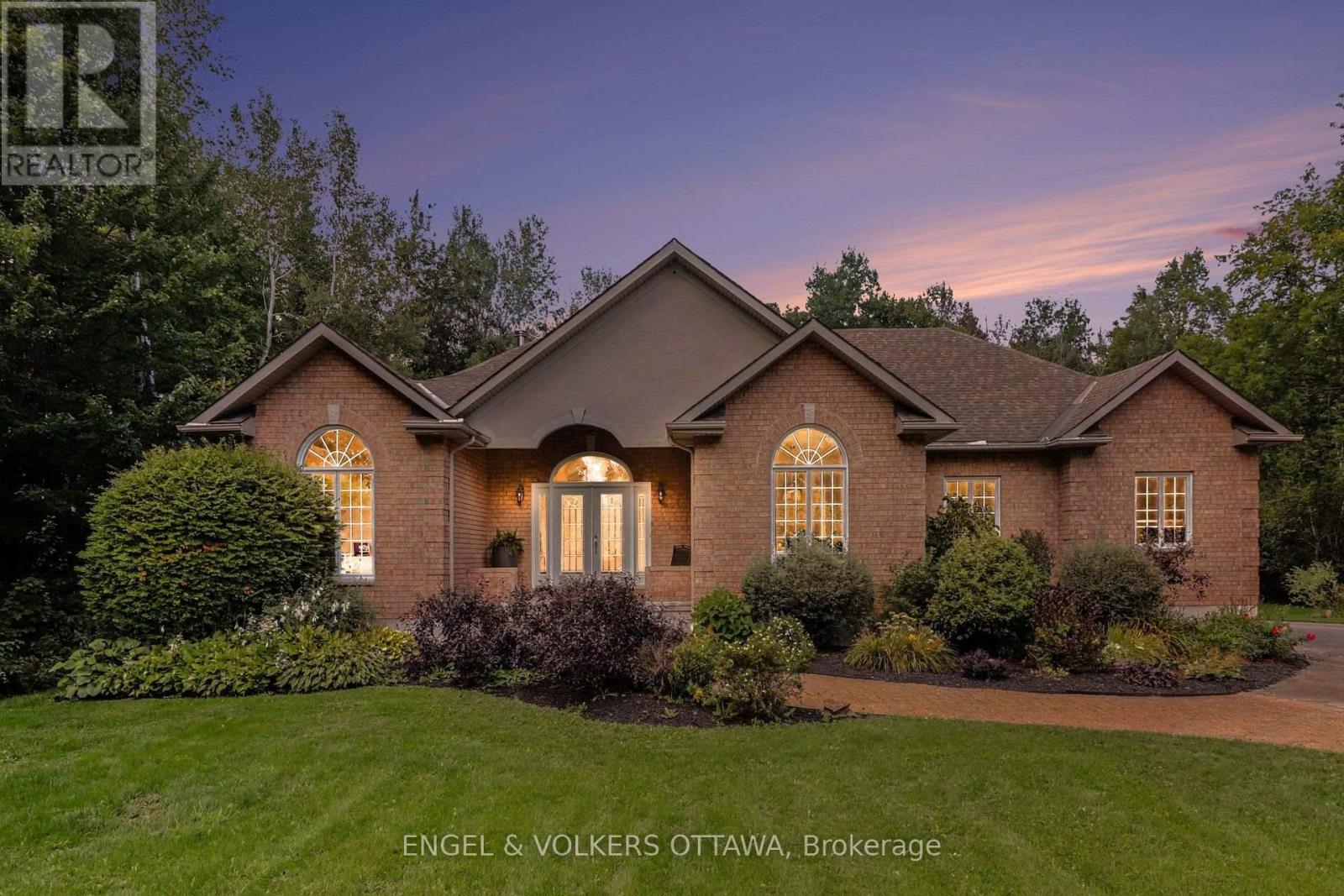 6235 Deermeadow Drive Property Photo 1