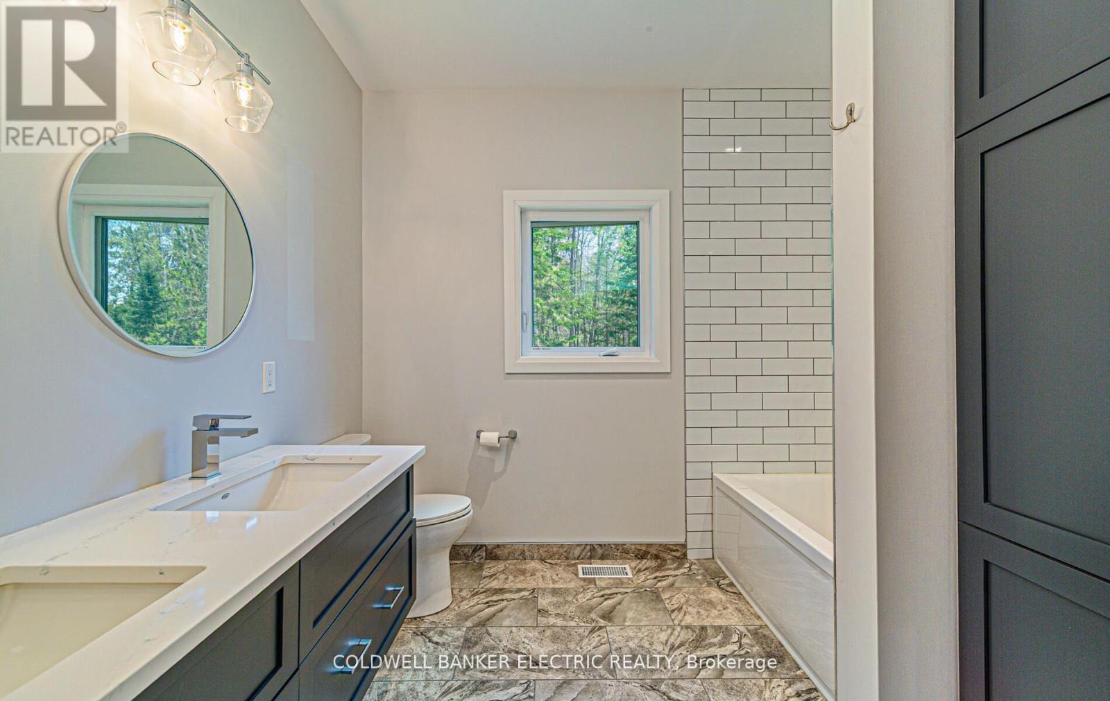 17 Ida Ho Lane Property Photo 16