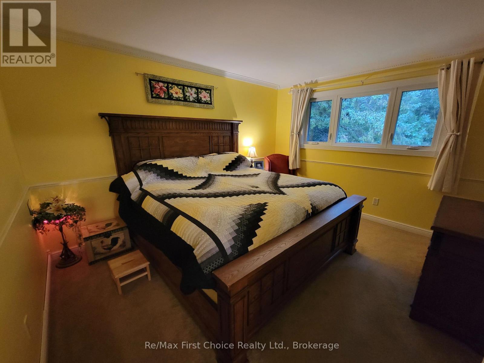 602 River Avenue E Property Photo 10