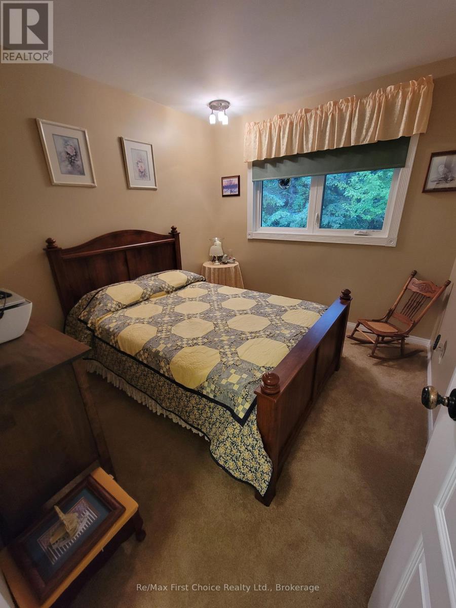 602 River Avenue E Property Photo 14