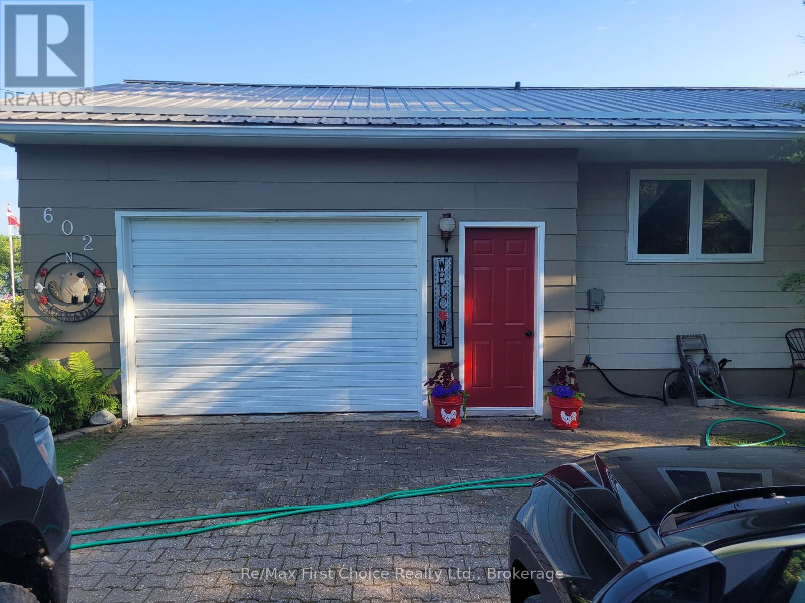 602 River Avenue E Property Photo 29