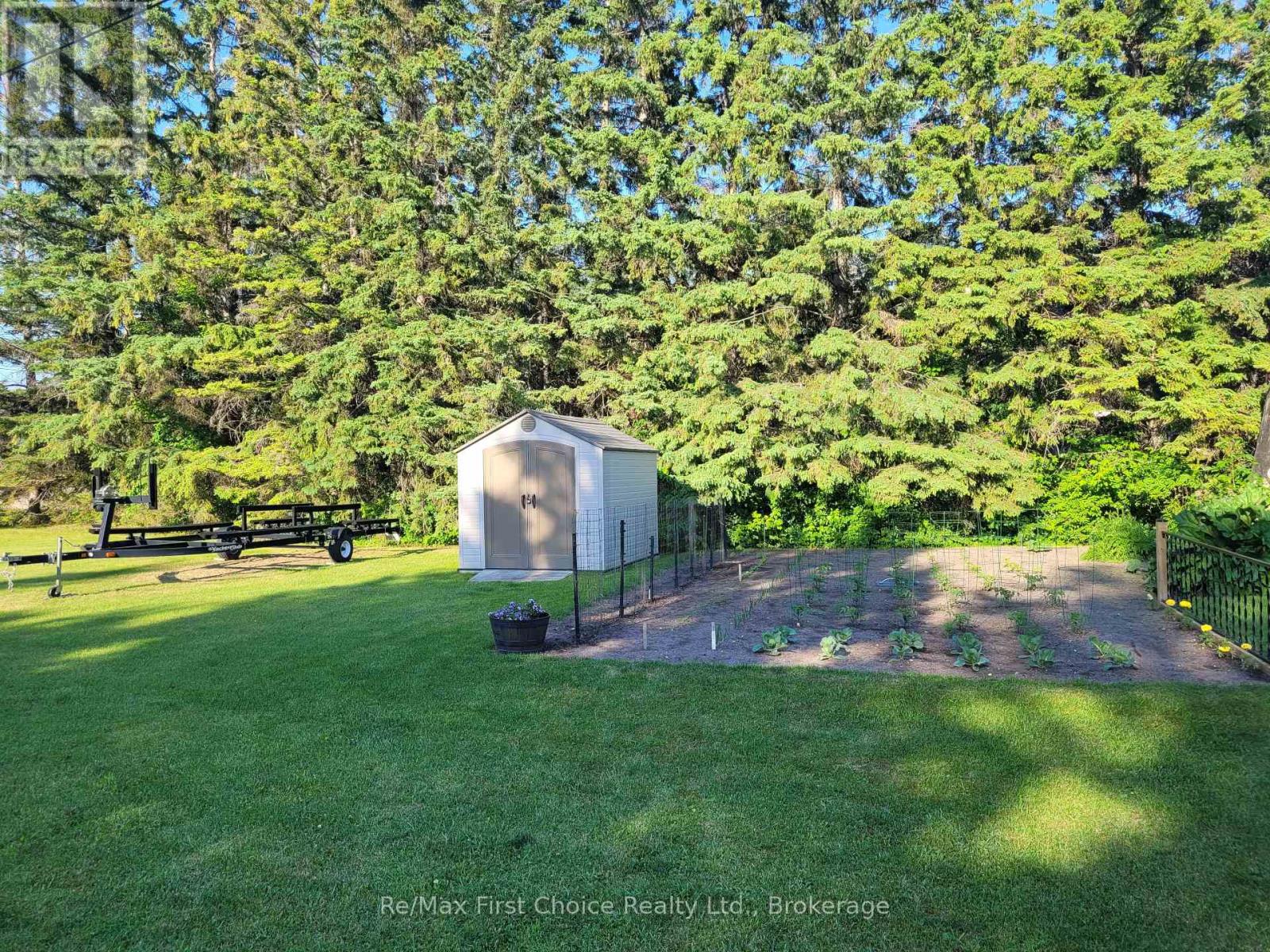 602 River Avenue E Property Photo 32