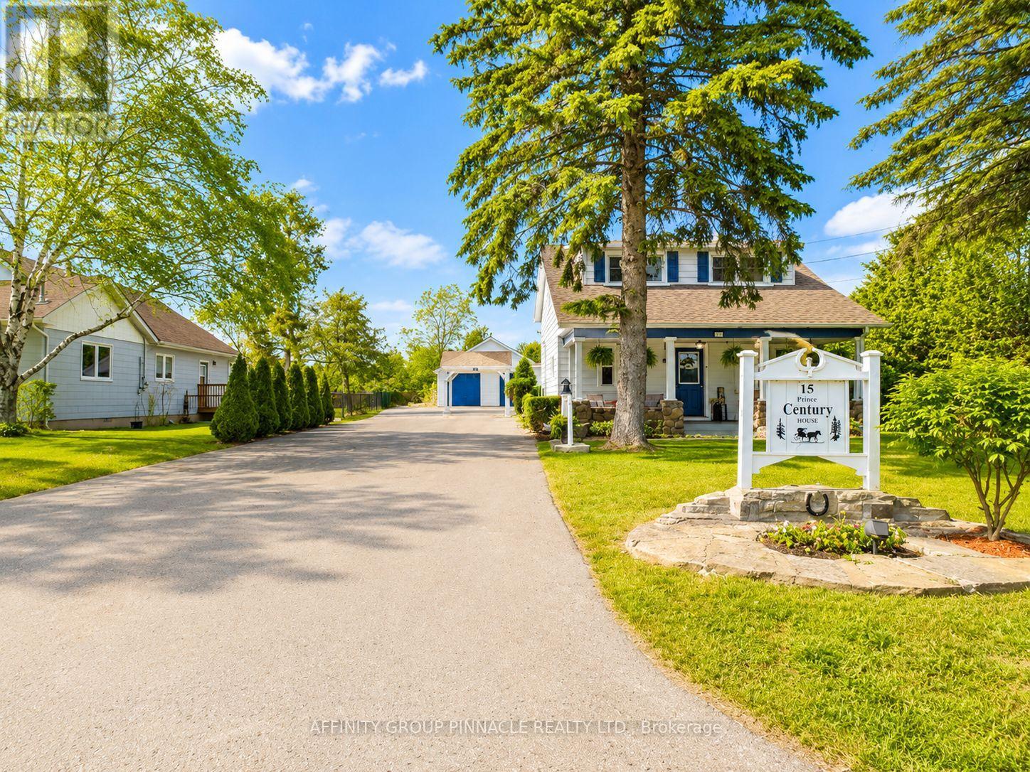 15 Prince Street W Property Photo 4
