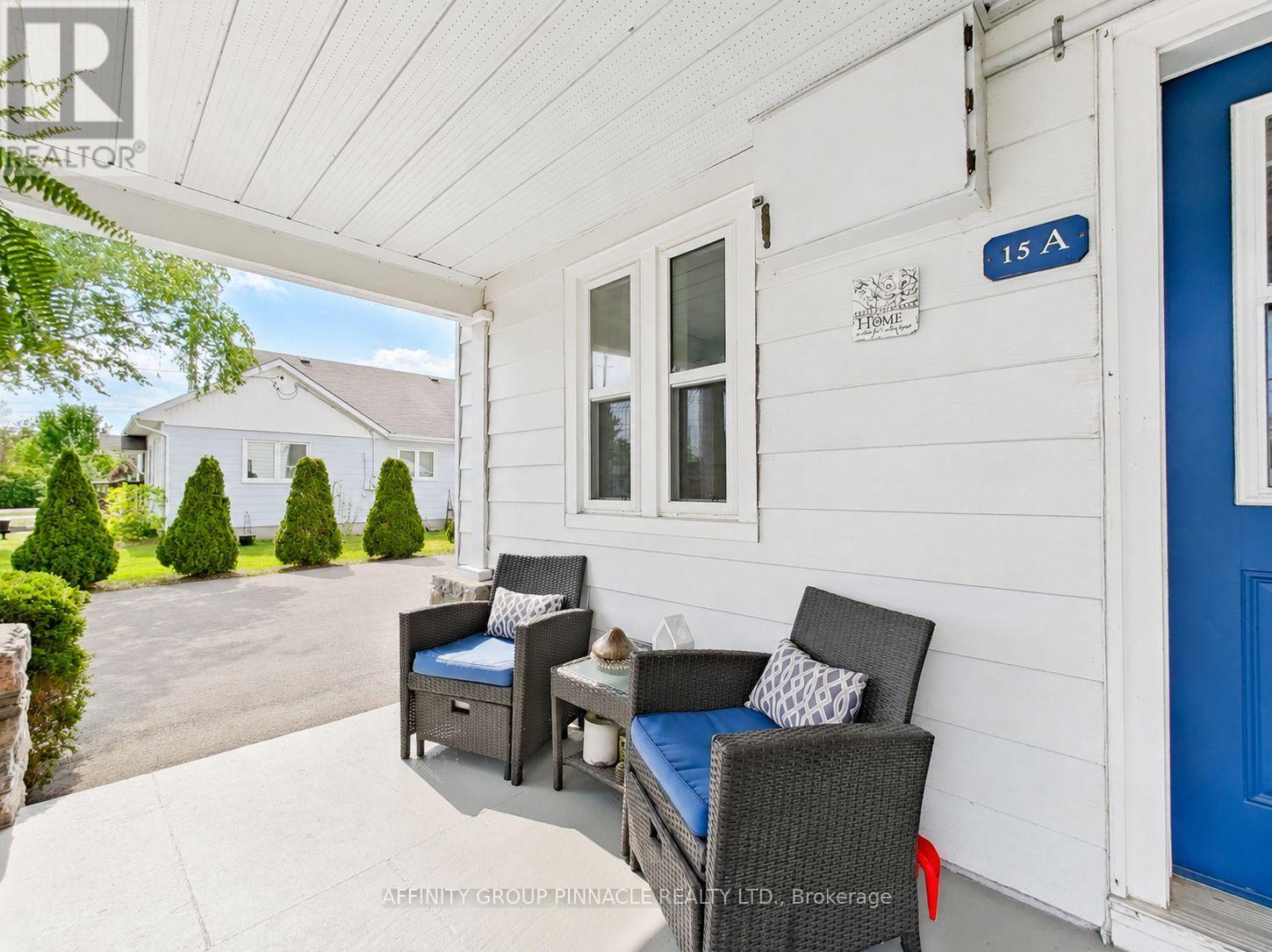 15 Prince Street W Property Photo 25