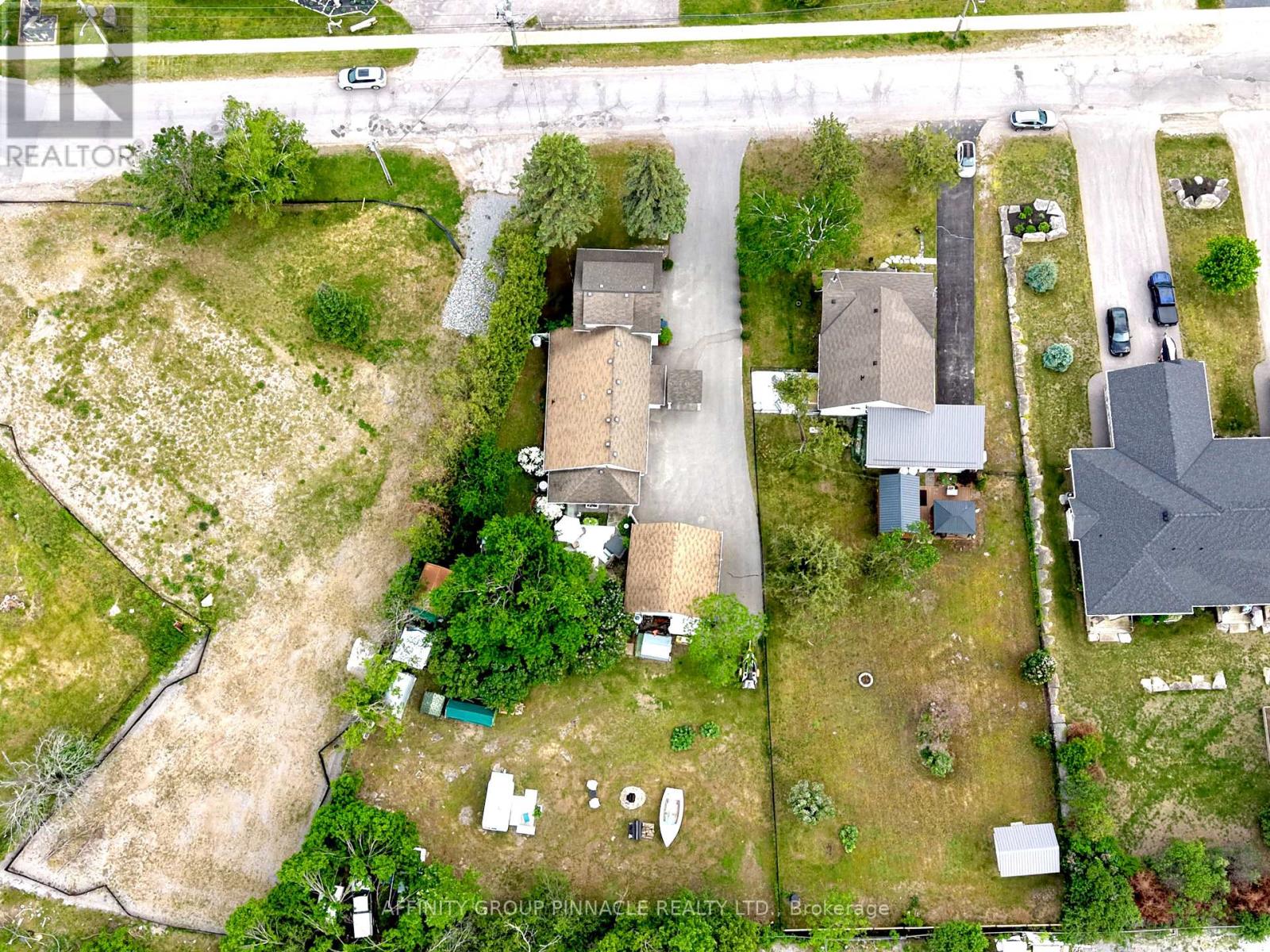 15 Prince Street W Property Photo 49