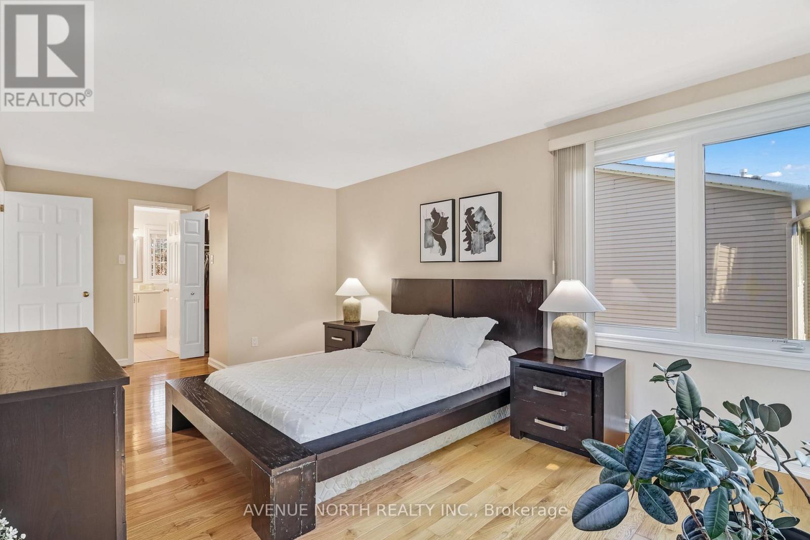 1674 Sansonnet Street S Property Photo 21