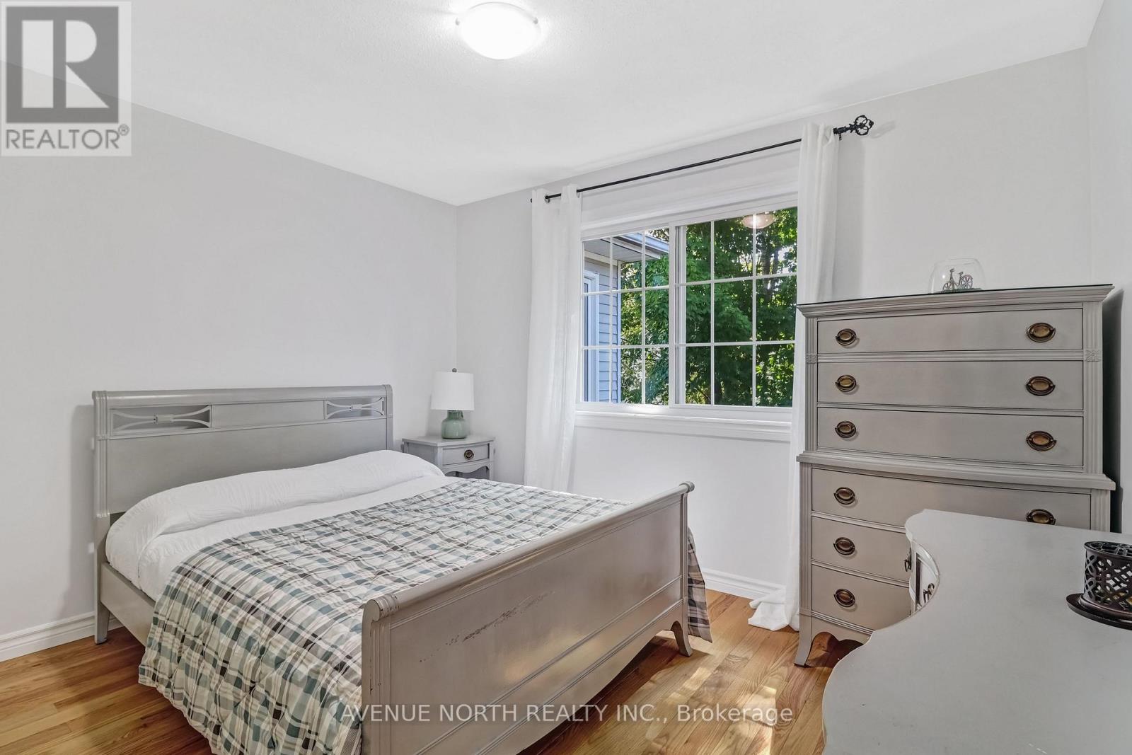 1674 Sansonnet Street S Property Photo 24