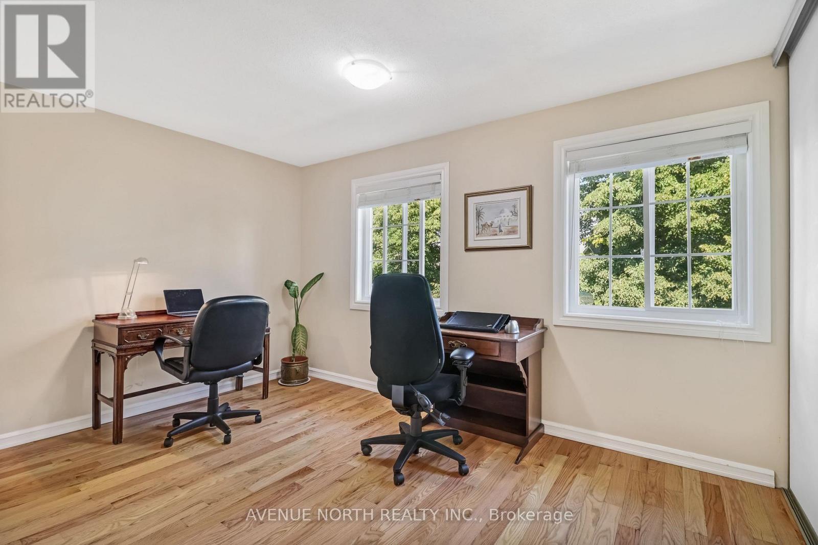 1674 Sansonnet Street S Property Photo 26