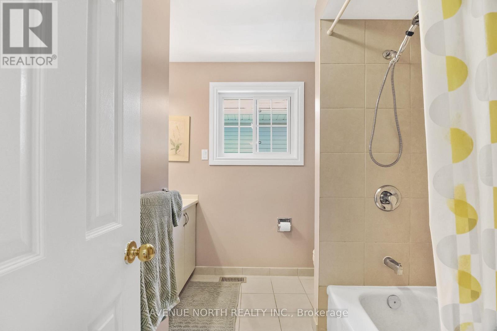 1674 Sansonnet Street S Property Photo 28