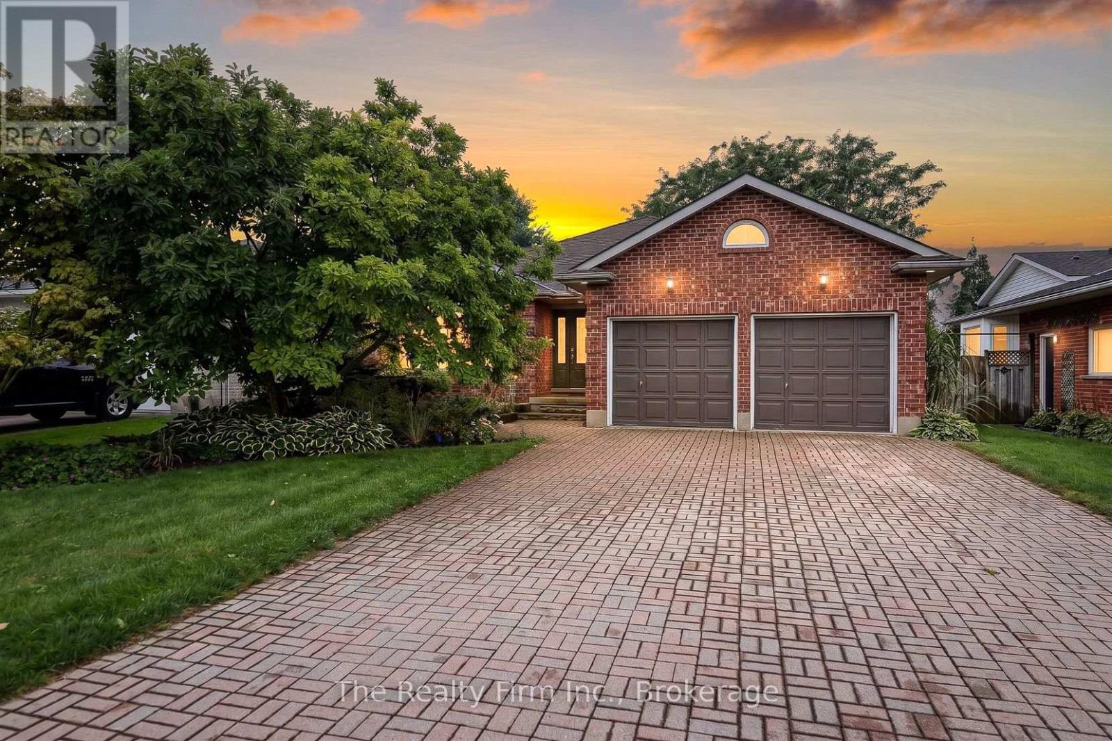 55 MASON DRIVE