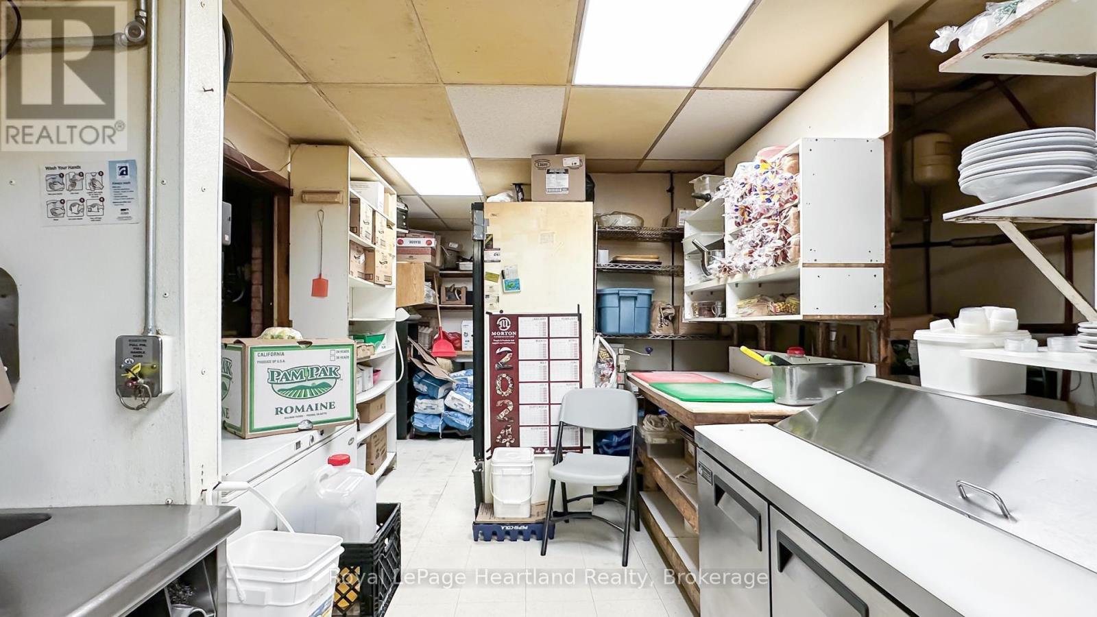 76988 London Road S Property Photo 25