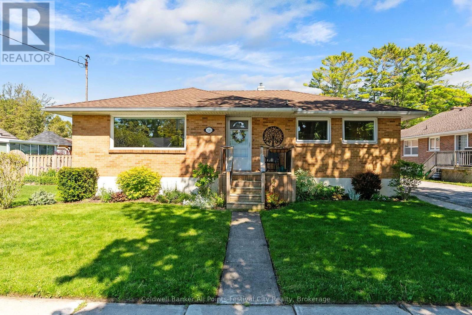153 Warren Street Property Photo 2