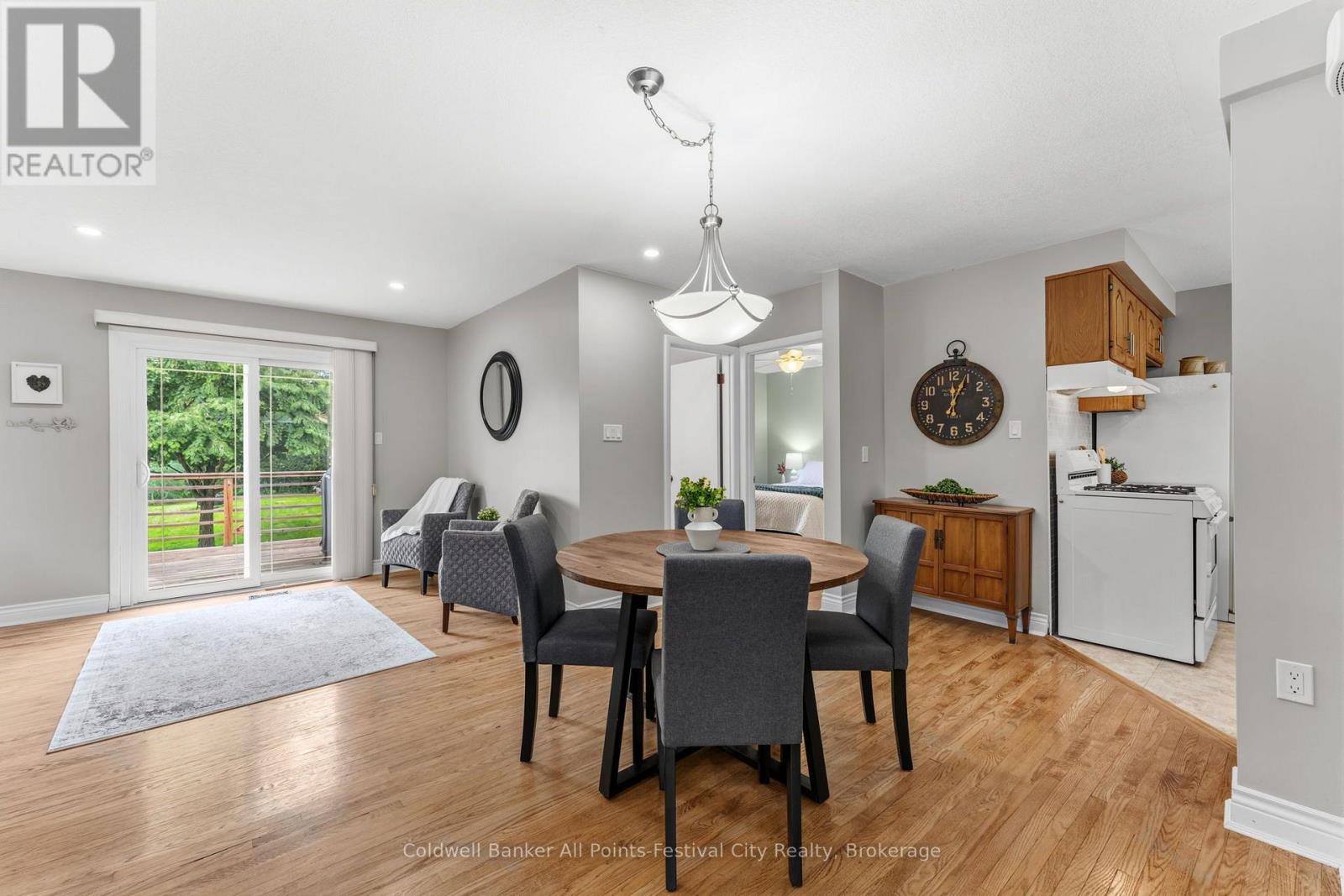 153 Warren Street Property Photo 7
