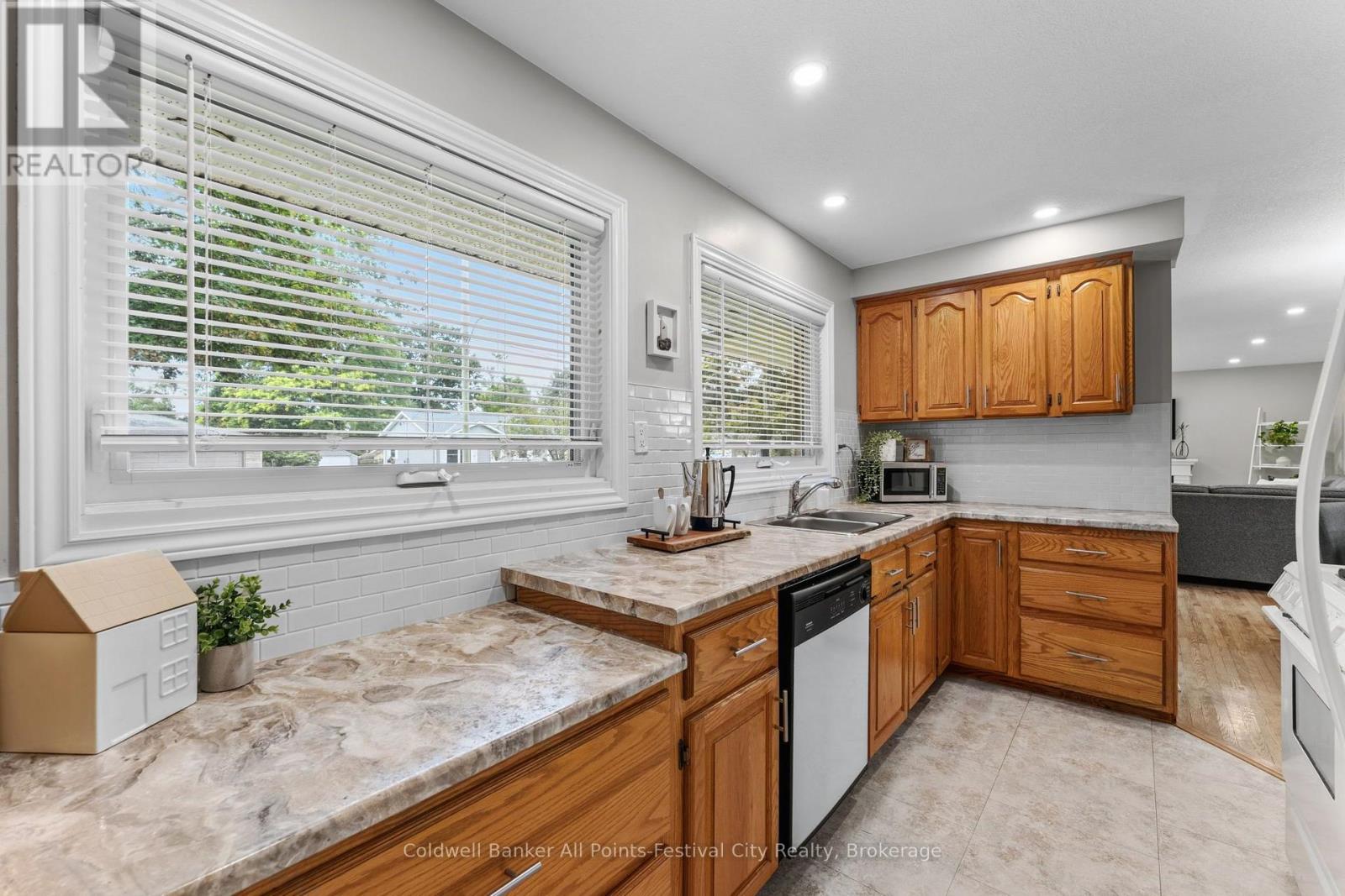 153 Warren Street Property Photo 17