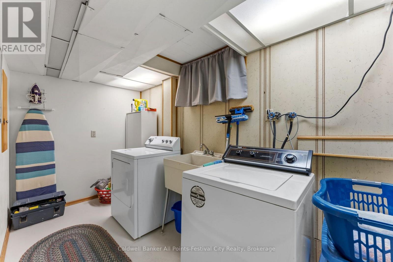 153 Warren Street Property Photo 26