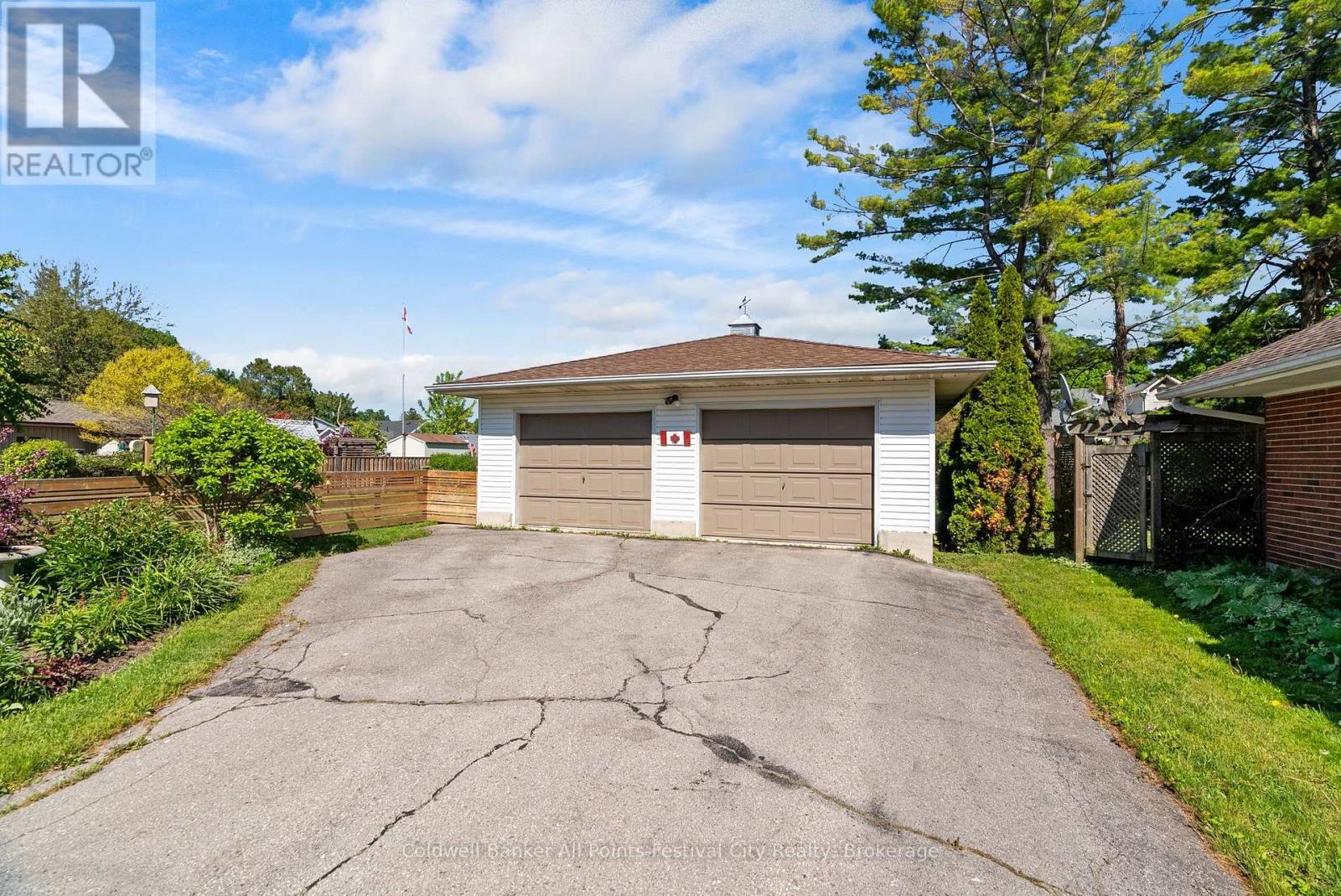 153 Warren Street Property Photo 35