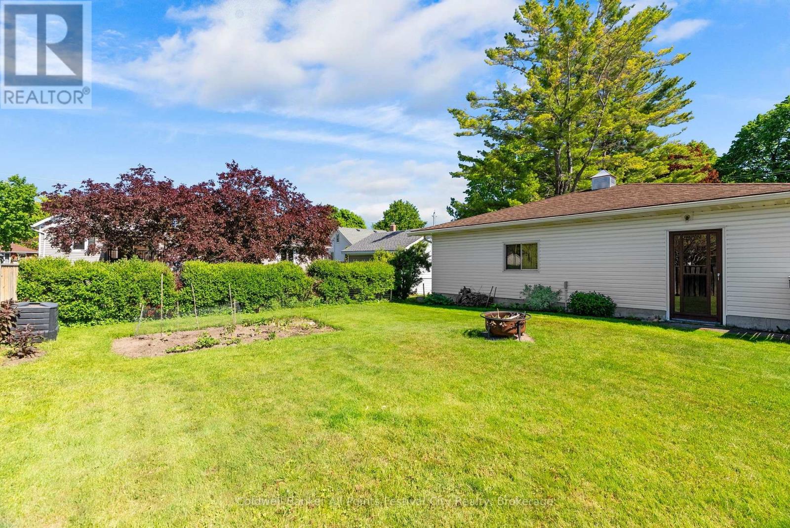 153 Warren Street Property Photo 40
