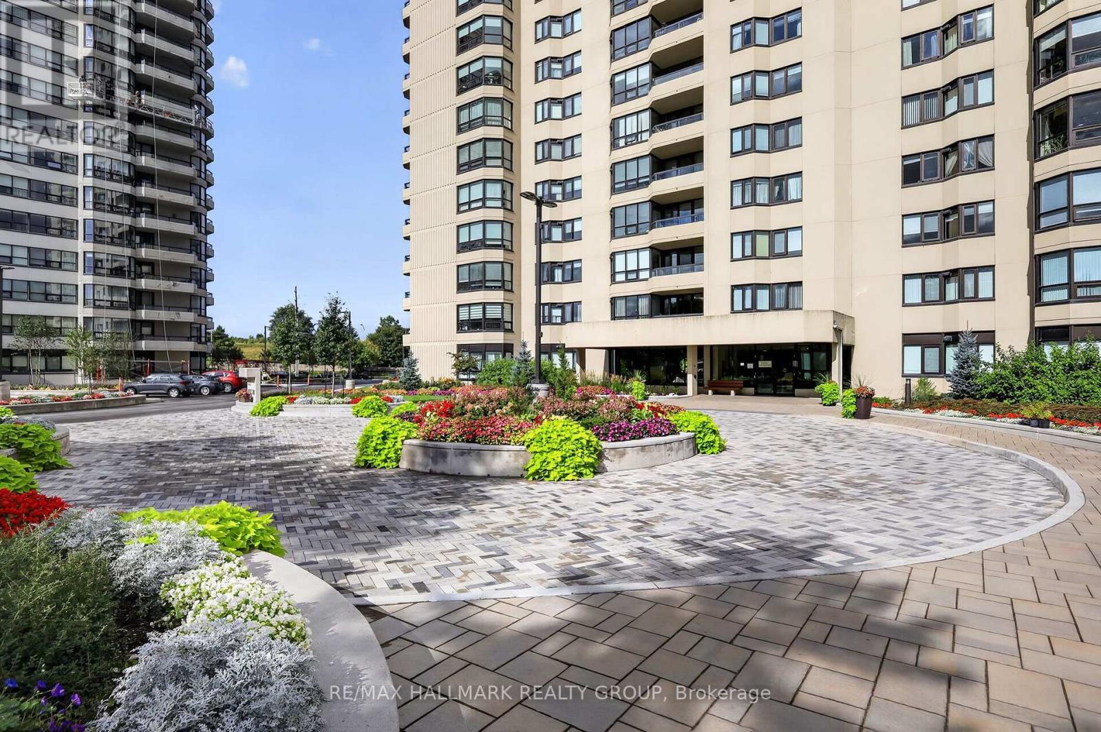 2402 - 1500 Riverside Drive Property Photo 2