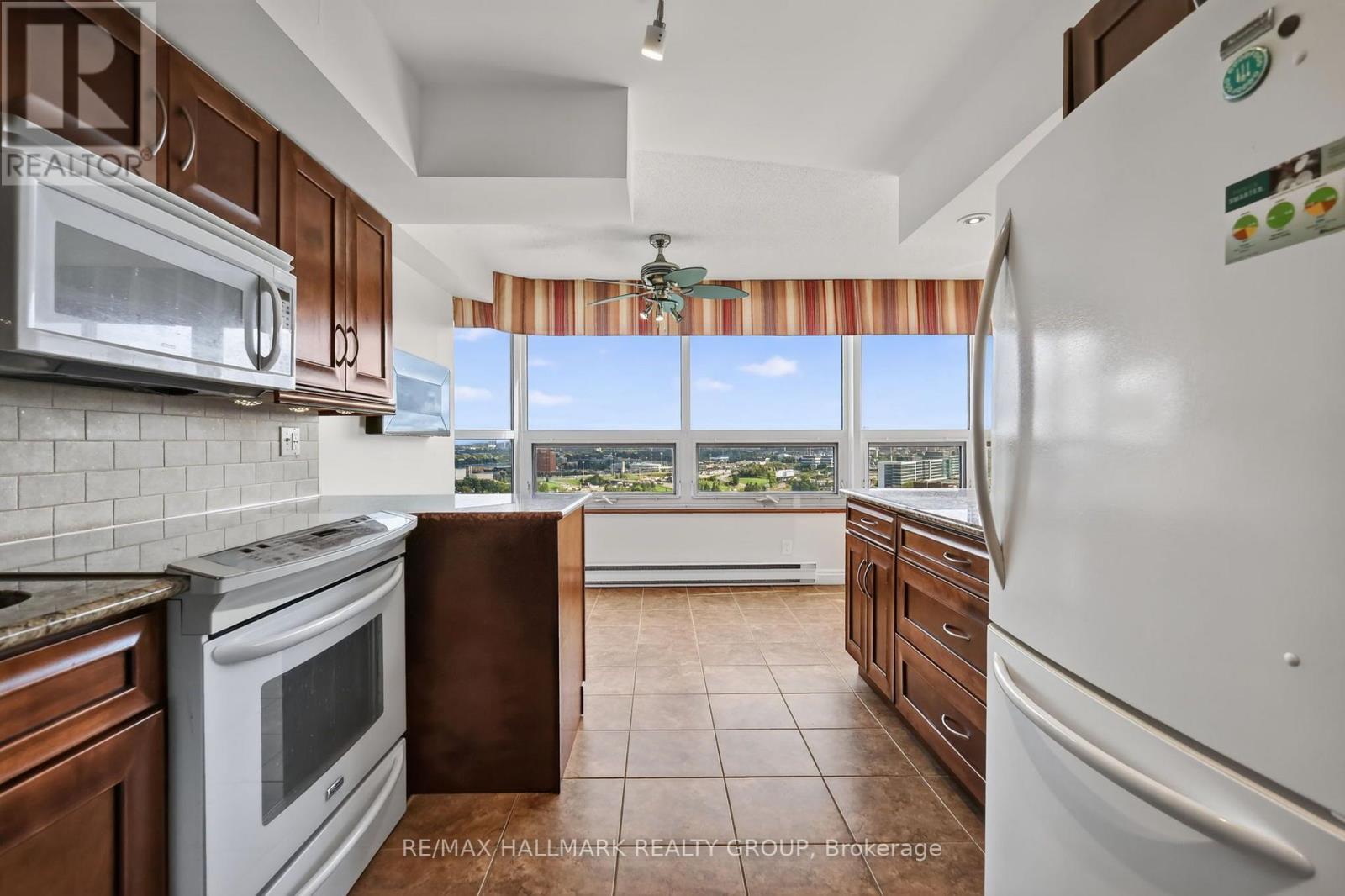 2402 - 1500 Riverside Drive Property Photo 20