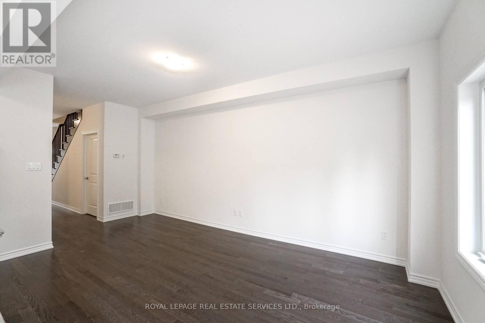 2 - 515 Garner Road W Property Photo 8
