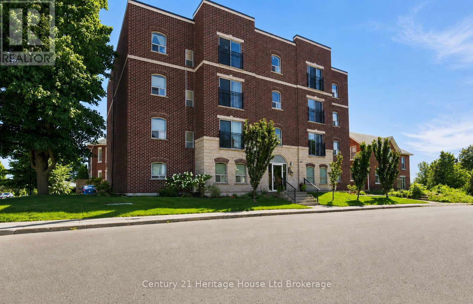 301 - 34 Brock Street Property Photo 1