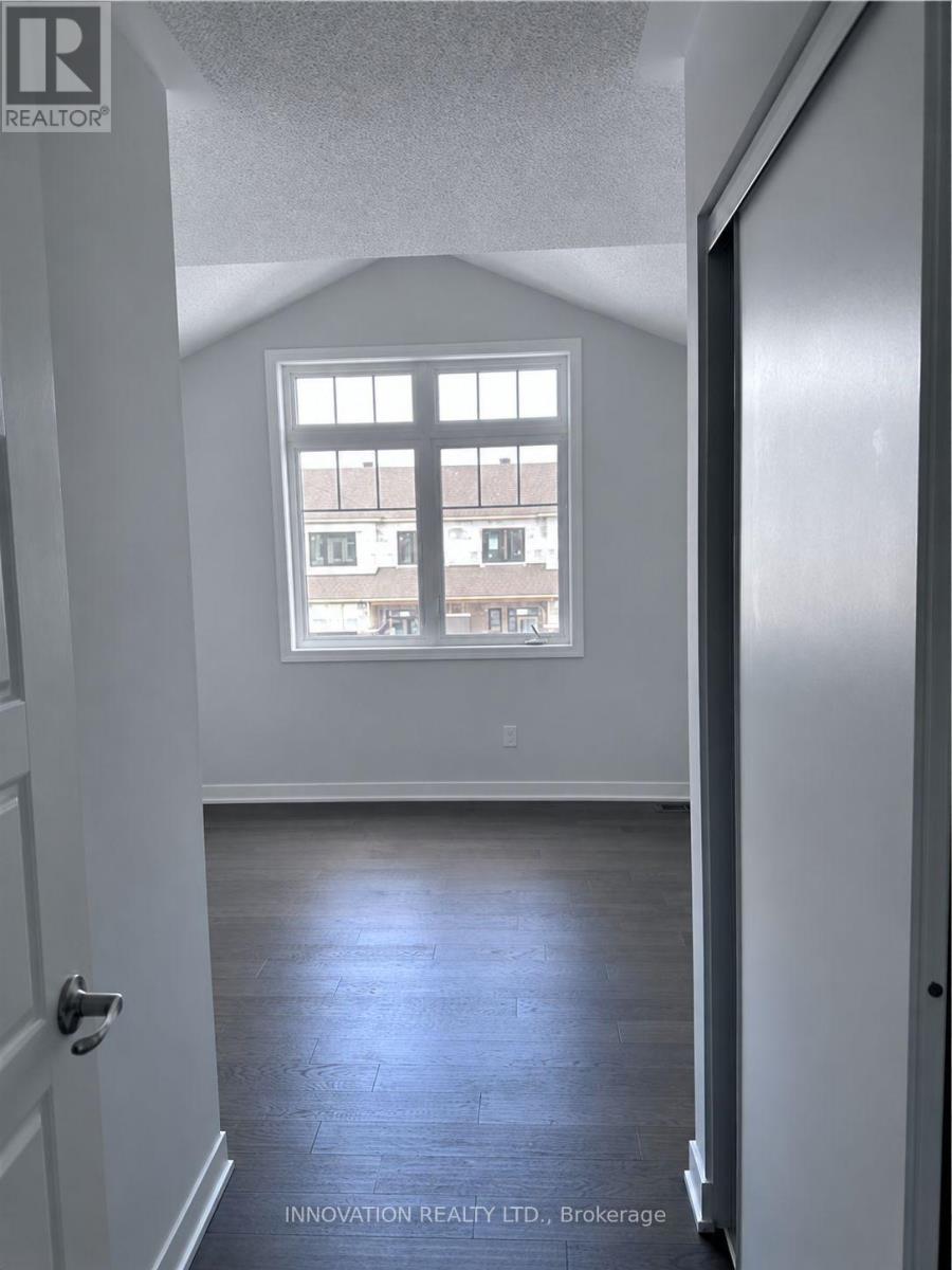 291 Billrian Crescent Property Photo 10
