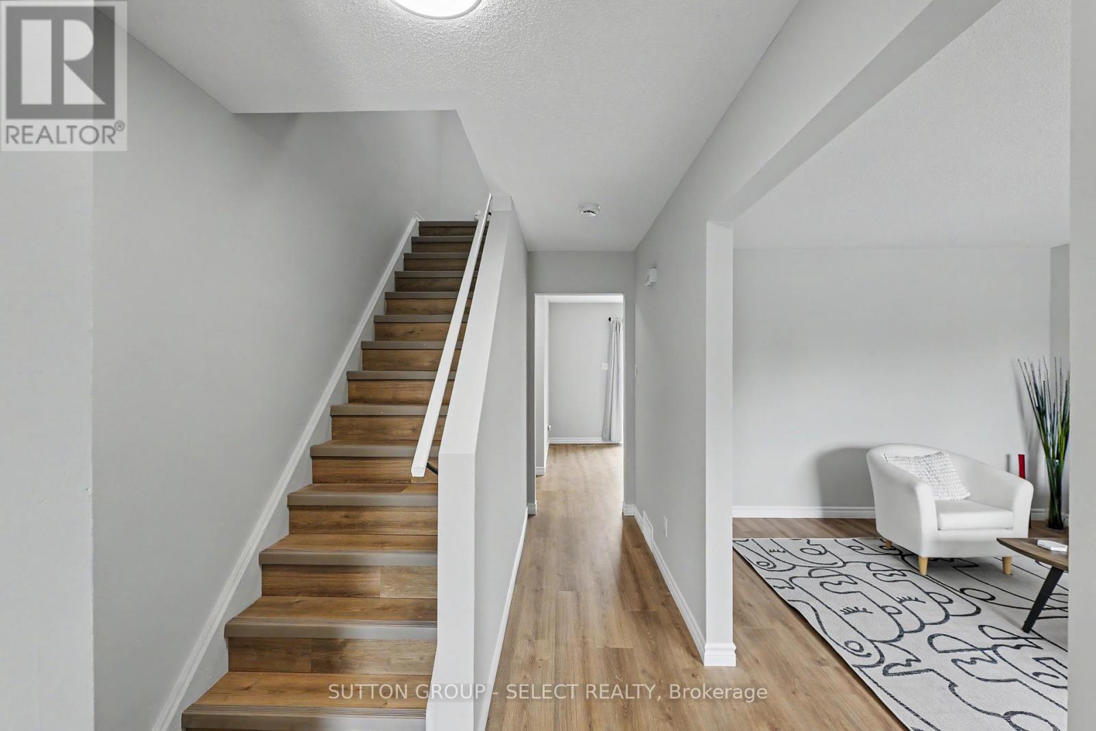 6 - 484 Third Street Property Photo 7