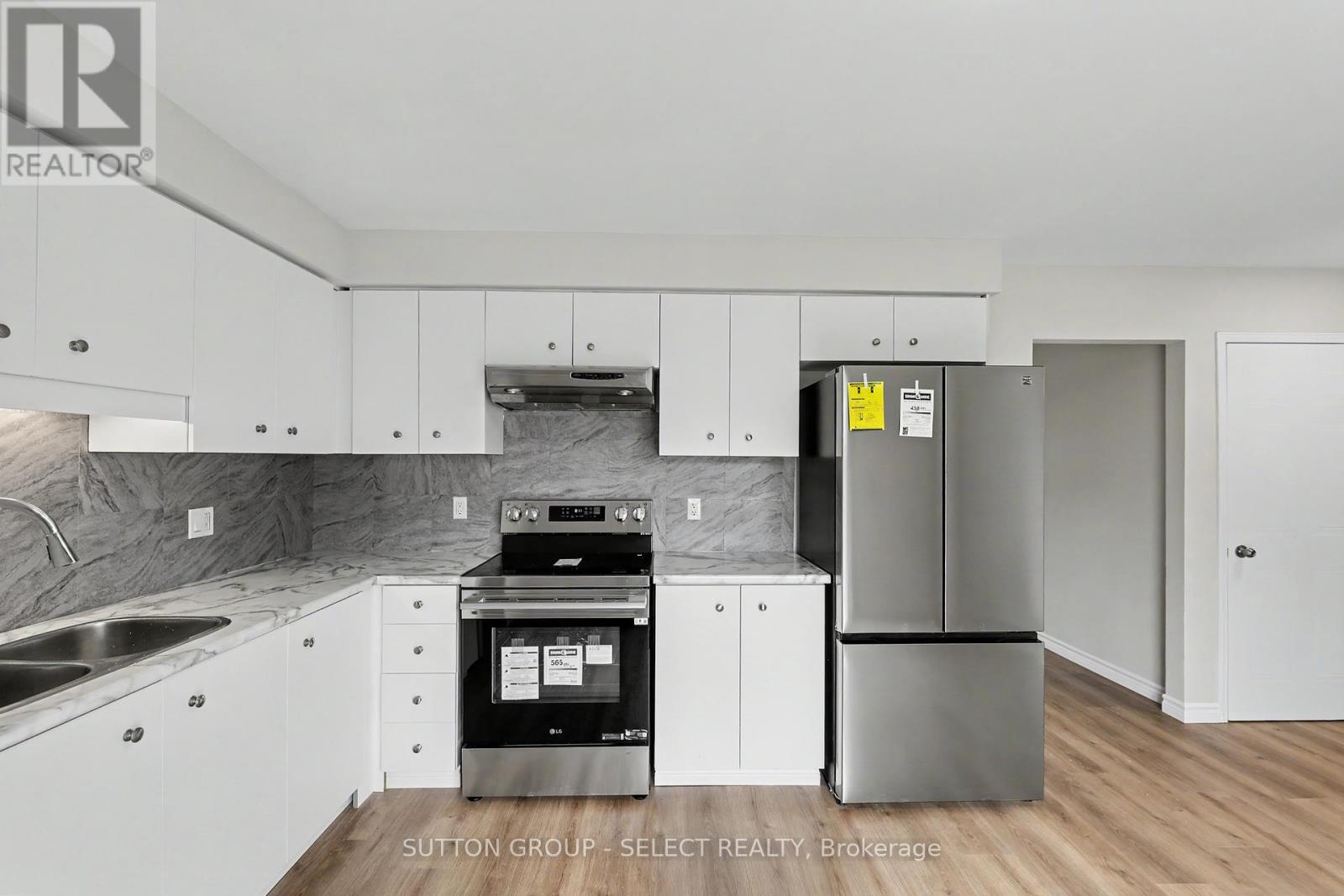 6 - 484 Third Street Property Photo 9