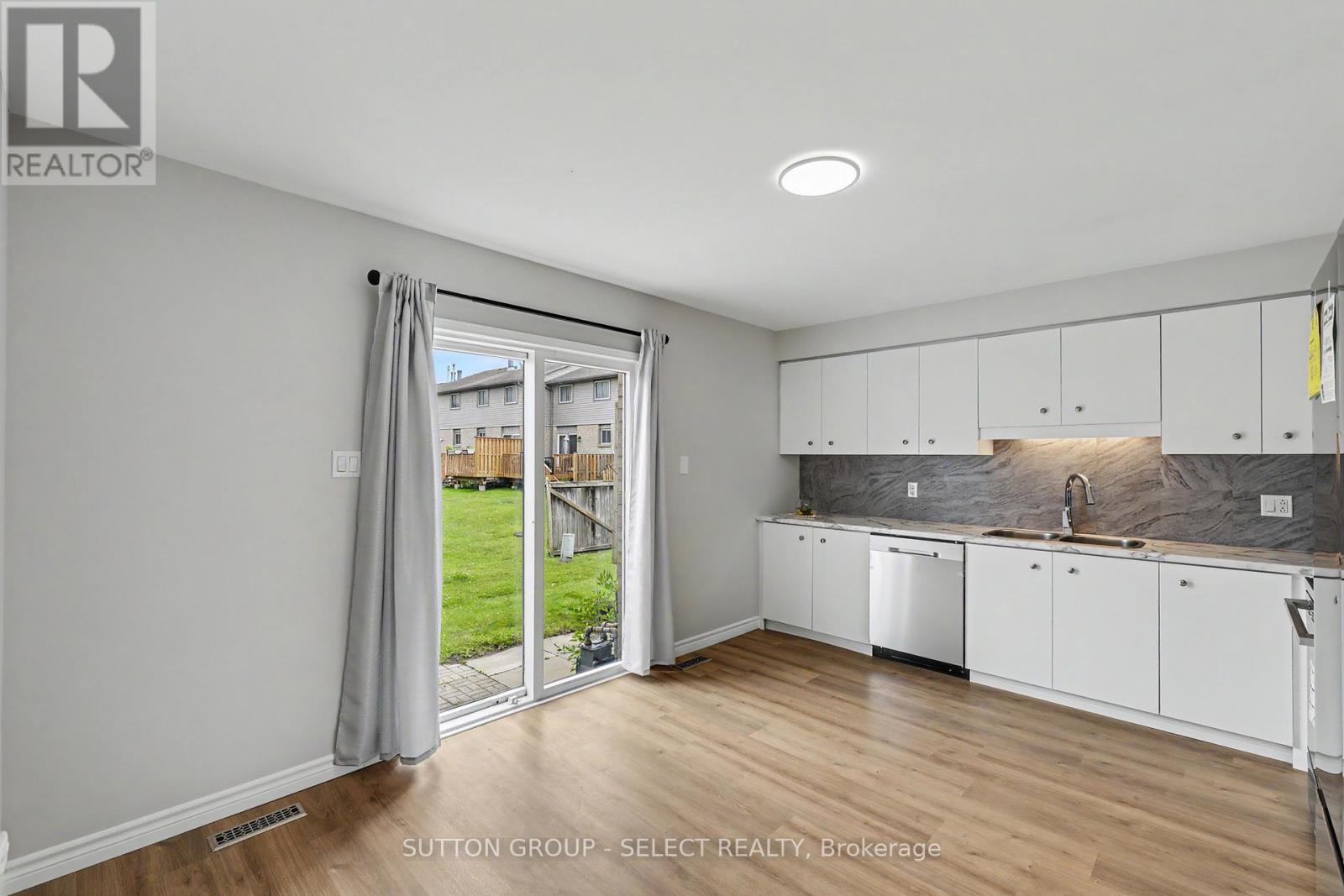 6 - 484 Third Street Property Photo 11